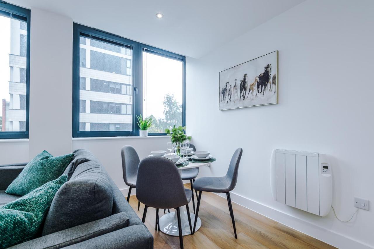 New! Stylish 2-Bed Apartment In Manchester By 53 Degrees Property - Amazing Location, Ideal For Small Groups - Sleeps 4! Exterior foto
